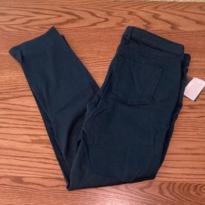 Eddie Bauer Sz 14 NWT Fit Slightly Curvy Leg Slim Straight